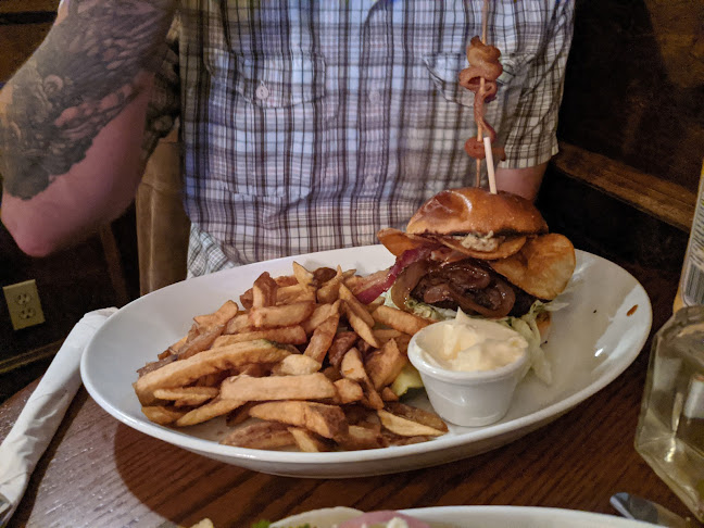 Comentarii opinii despre D'Arcy McGee's