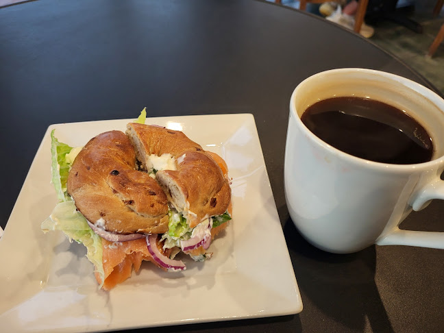 Comentarii opinii despre Seasons Apple Cafe