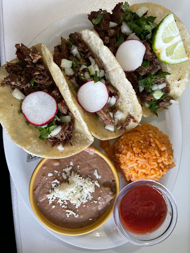 Comentarii opinii despre Mole Guacamole