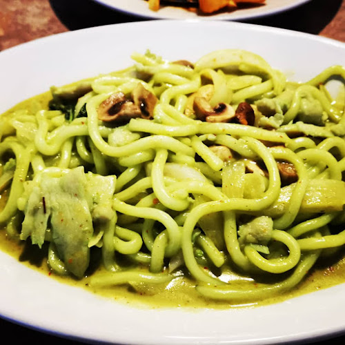 208 Marion St, Winnipeg, MB R2H 0T6