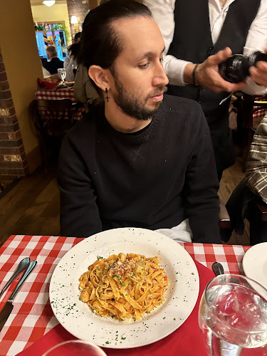 Opinii despre Buon Giorno Ristorante Italiano în Calgary - Hospitality and gastronomy