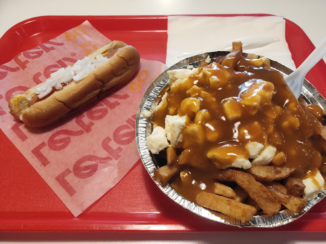 Poutinerie La Belle Province - Orléans