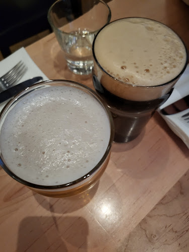 1 Richmond St W, Toronto, ON M5H 3W4