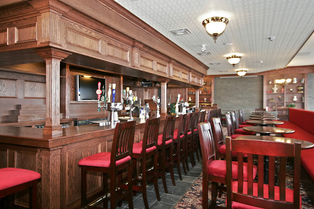 The Crown and Lion English Pub