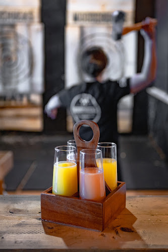 Woodchucks Axe Throwing - Hospitality and gastronomy