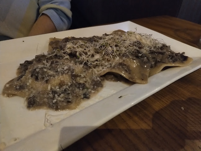 La Cucina Pizzeria Kitchener - Hospitality and gastronomy