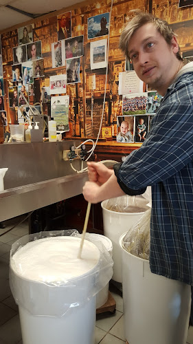 214 Speedvale Ave W, Guelph, ON N1H 1C4