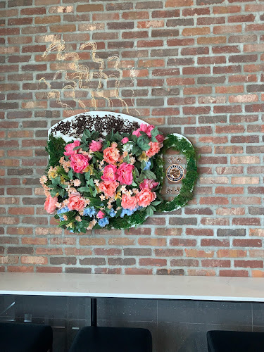 2864 Pembina Hwy #50, Winnipeg, MB R3T 3L9