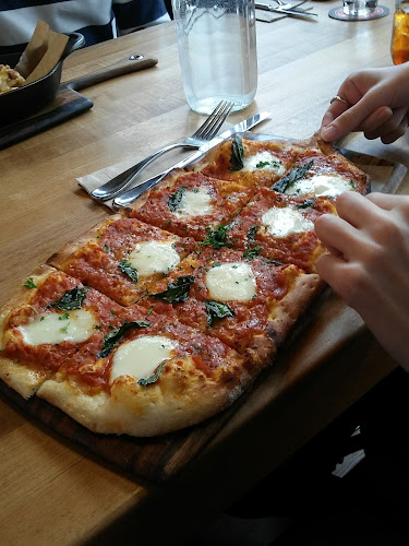 Comentarii opinii despre Tap & Barrel • Shipyards