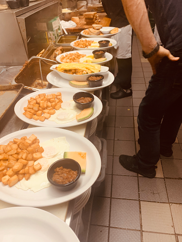 Fireside Deli & Family Restaurant - Kitchener