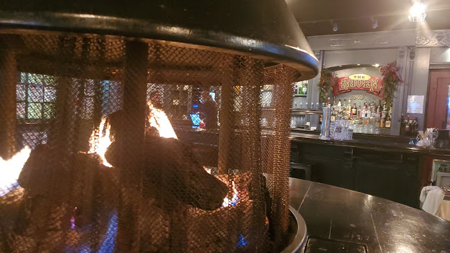 The Raven Pub - Hospitality and gastronomy