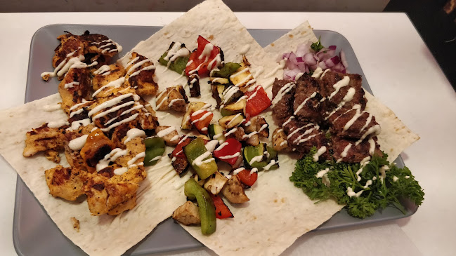 990 Denman St, Vancouver, BC V6G 2M1