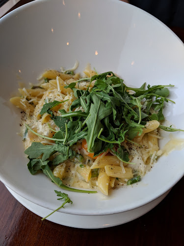 146 Kingston St, Victoria, BC V8V 1V4