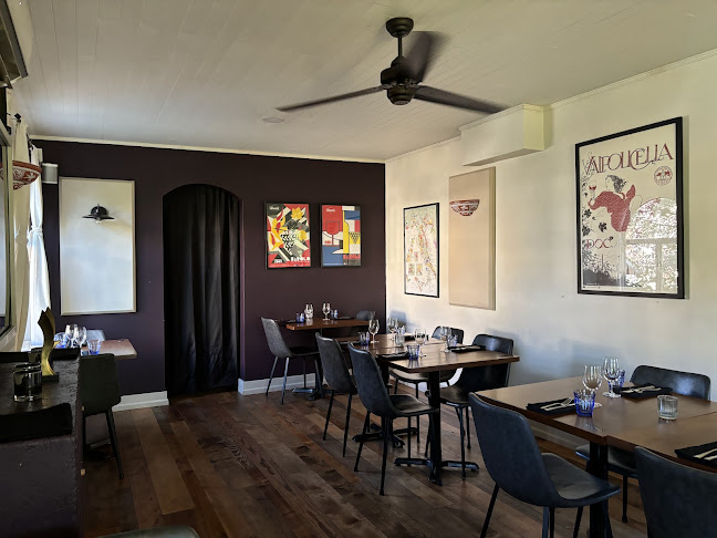 536 6th St, Courtenay, BC V9N 1M6