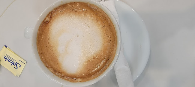 2213 W Broadway, Vancouver, BC V6K 2E4