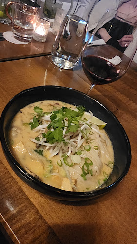 Comentarii opinii despre Moxies Victoria Restaurant