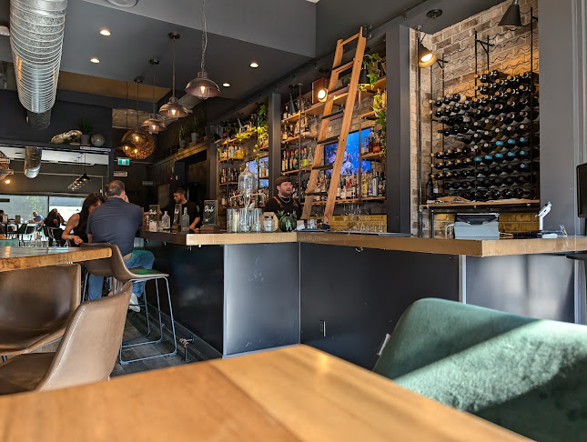 1745 Sprucewood Ave, Windsor, ON N9J 1X7