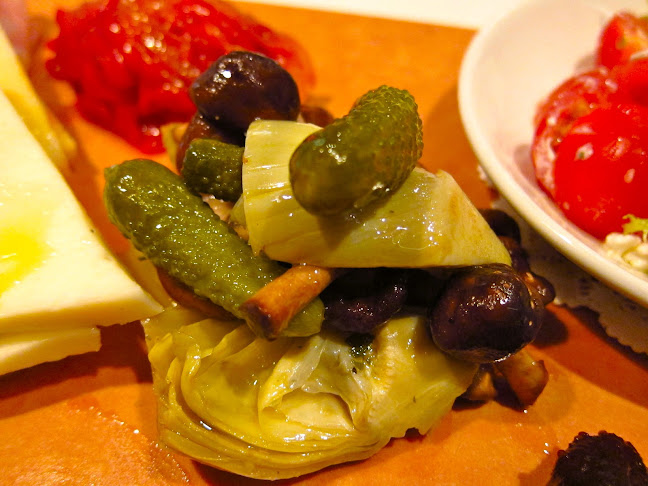 3142 Highland Blvd, North Vancouver, BC V7R 2X6