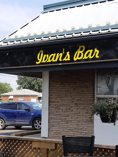 7188 Dorchester Rd, Niagara Falls, ON L2G 5V6