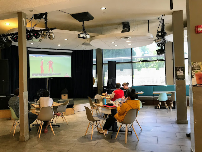 Felicita's Pub - Victoria