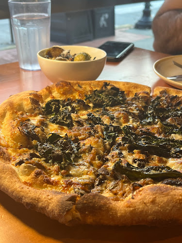 Comentarii opinii despre Crema Cafe Bar