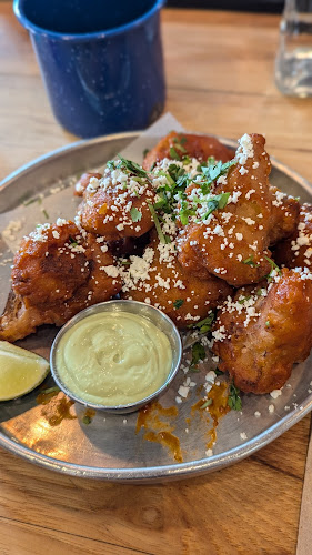 Casero Kitchen Table