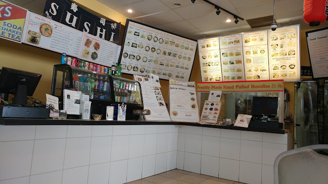 Opinii despre Noodle King & Ice Cream Queen în Saskatoon - Hospitality and gastronomy