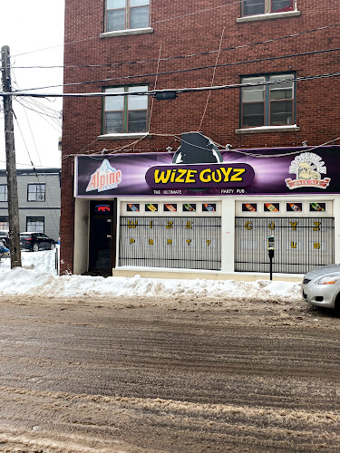 Wize Guyz Pub - Hospitality and gastronomy