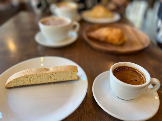 Comentarii opinii despre Halo Espresso Bar