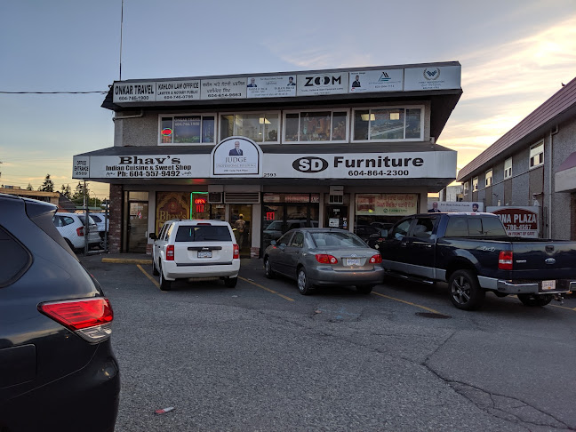 Royal India Restaurant & Catering