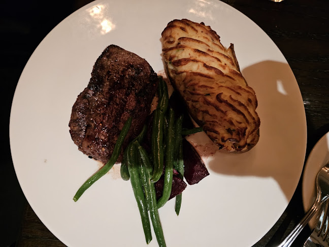 The Keg Steakhouse + Bar - Park Royal - Hospitality and gastronomy