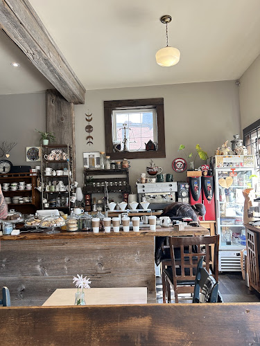 Shady Grove ~Lukaya Cafe~ - Hospitality and gastronomy