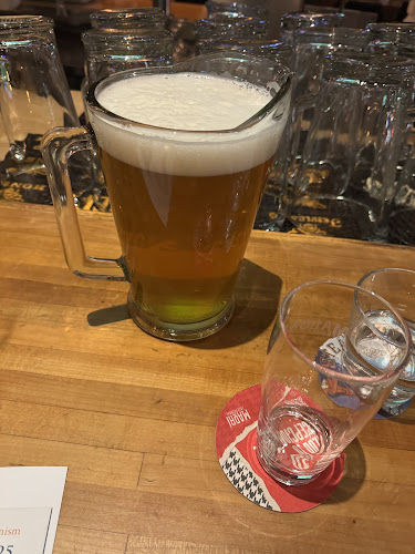 608 W Pender St, Vancouver, BC V6B 1V8