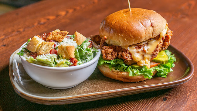 Lennox Irish Pub - Hospitality and gastronomy