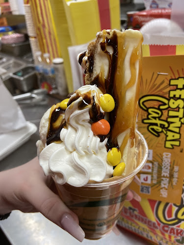 1013 King St E, Hamilton, ON L8M 1C9