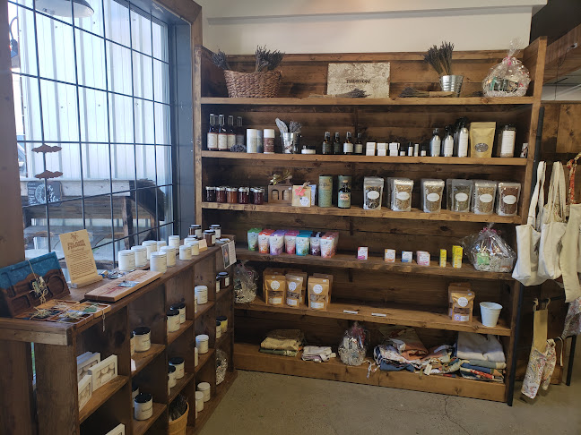 Comentarii opinii despre Daniel's Market - Farm Fresh with Chevron Gas Station