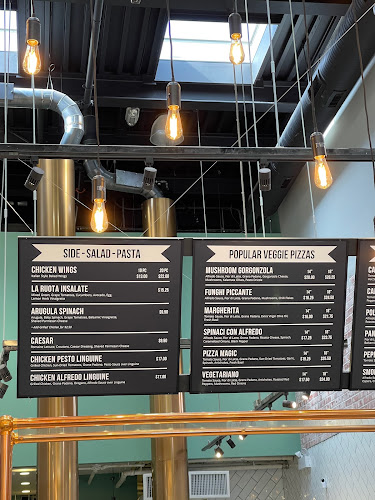 La Ruota Pizzeria CAMBIE - Vancouver