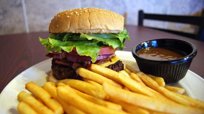 Parkland Pub & Pizza