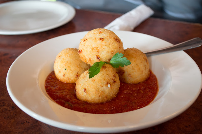 Antica Pizzeria & Ristorante - Hospitality and gastronomy