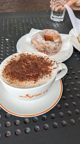 126 Davie St, Vancouver, BC V6Z 2V4