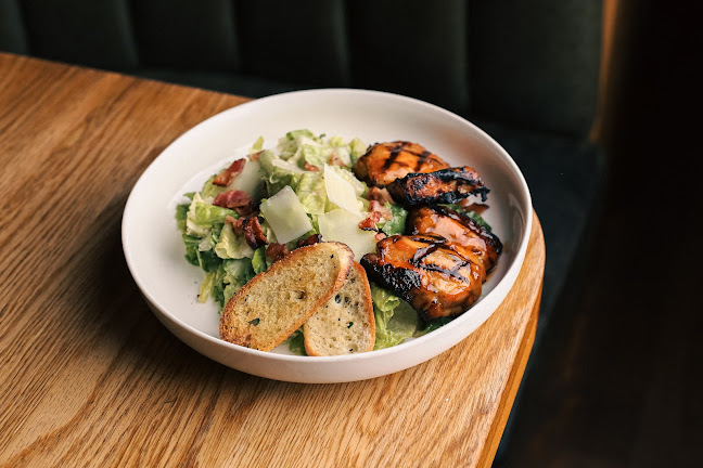 548 King St W, Toronto, ON M5V 1M3