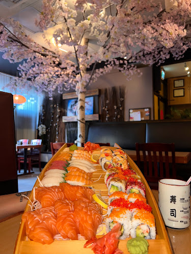 Pink Sushi - Hospitality and gastronomy