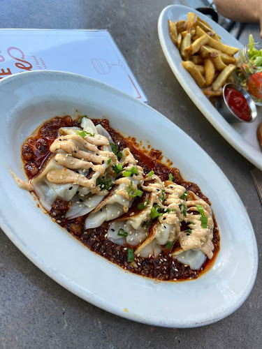 Comentarii opinii despre Browns Socialhouse Lower Lonsdale