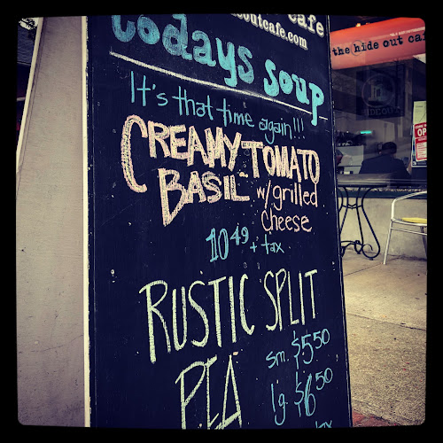 716 Carnarvon St, New Westminster, BC V3M 6S2