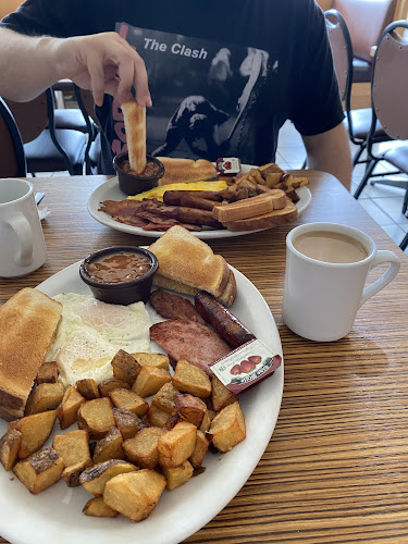 368 Queen St W Unit 3, Cambridge, ON N3C 1G8