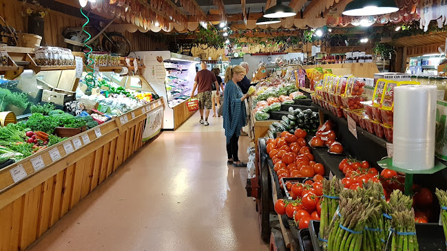 Comentarii opinii despre The Apple Factory Farm Market