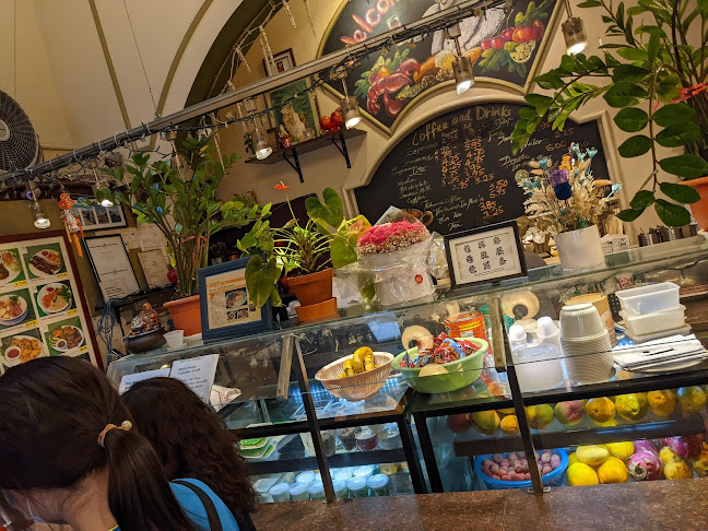 Comentarii opinii despre Joyeaux Café & Restaurant