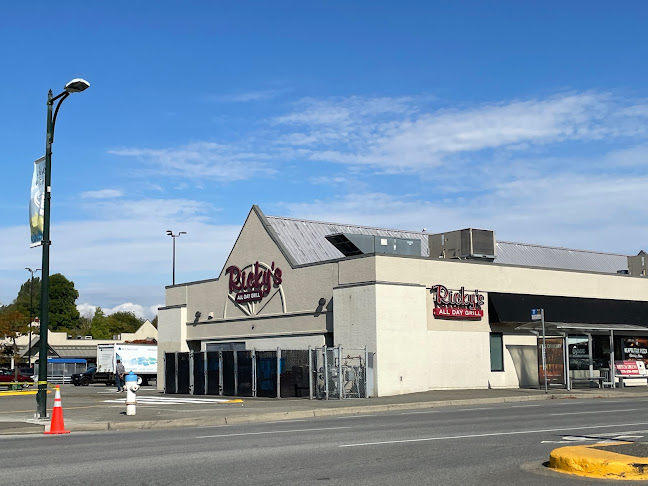 5239 Ladner Trunk Rd, Delta, BC V4K 1W4