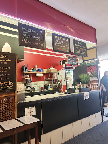 Opinii despre Rallis Burger & Grill în Halton Hills - Hospitality and gastronomy