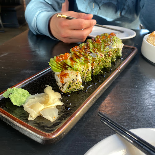 Opinii despre Nubo Kitchen + Bar(Johnson Street Bridge Location) în Victoria - Hospitality and gastronomy